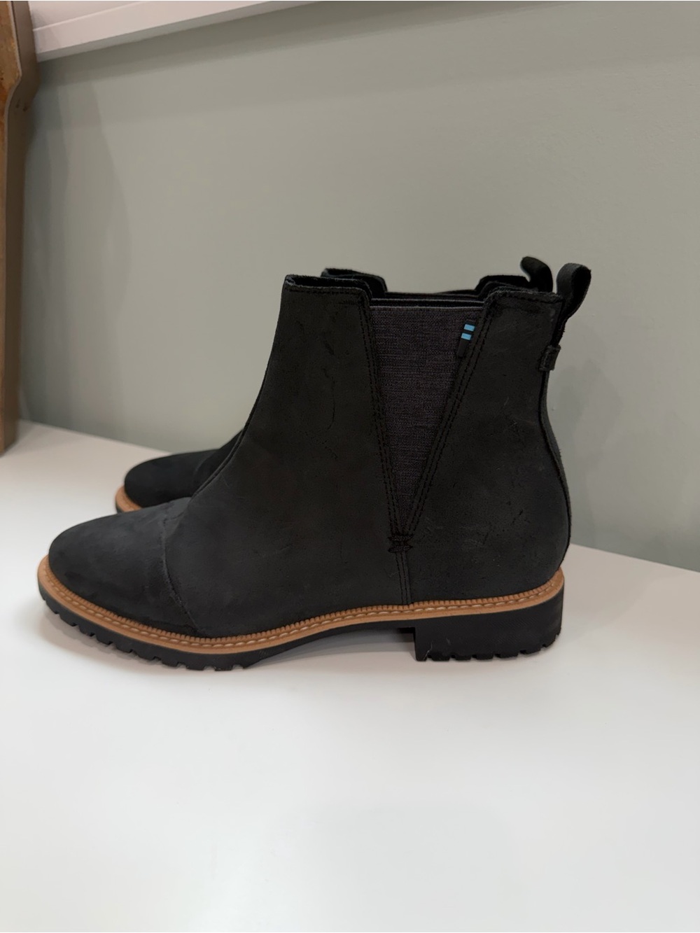 TOMS Chelsea Ankle Boots Womens 7.5 Black Pull On Outdoor Casual Booties